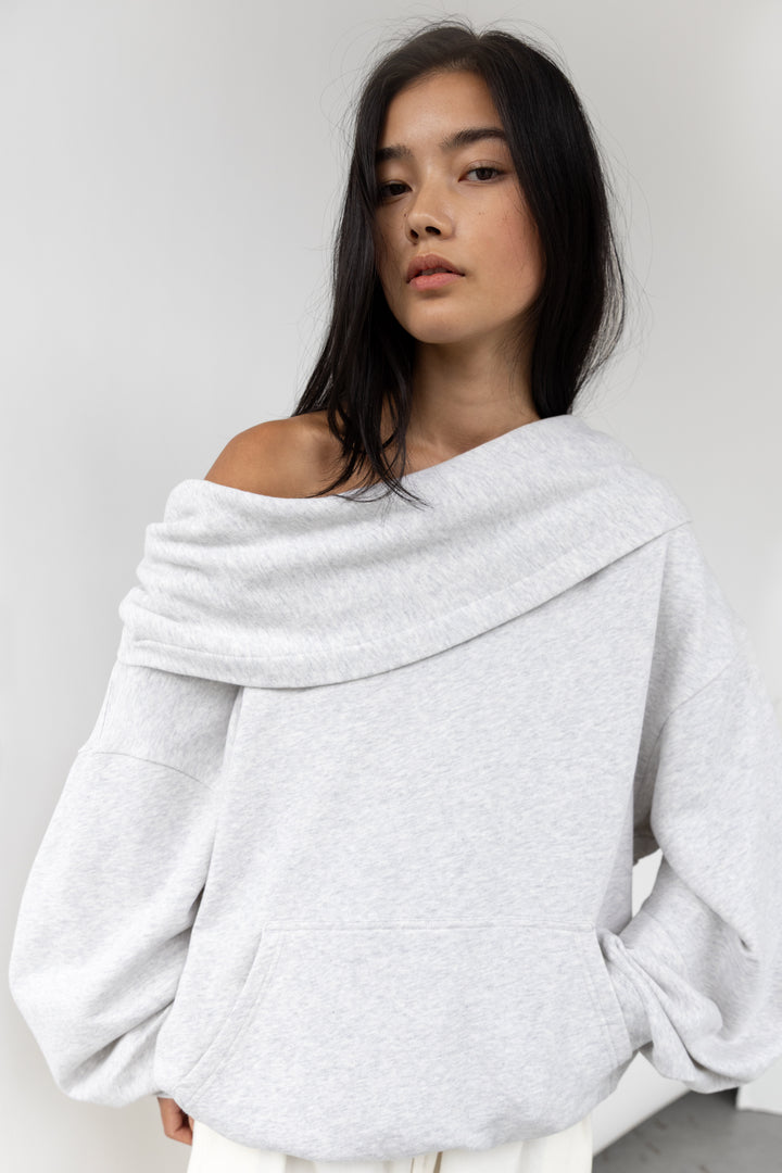 SLOUCHY OVERSIZED HOODIE