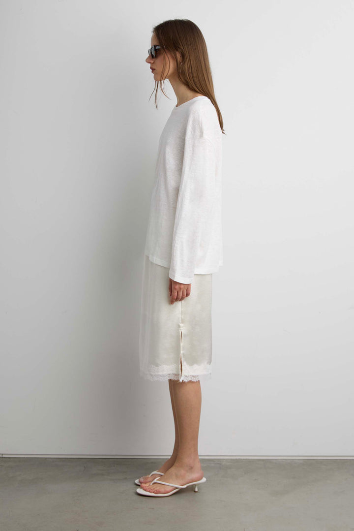 RELAXED LONG SLEEVE T-SHIRT in White — alternate angle