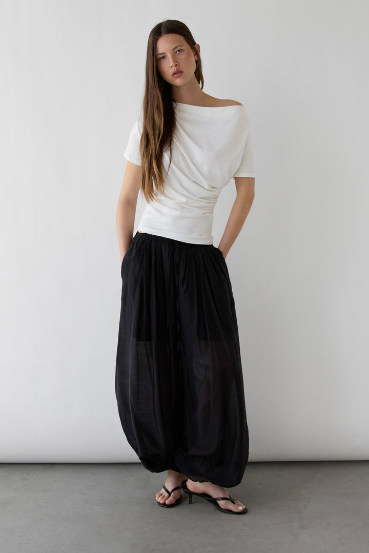BOAT NECK TOP WITH SHIRRED SIDE DETAIL in White — alternate angle