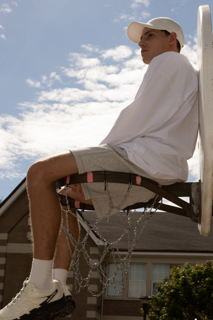 GRAPHIC OVERSIZED T-SHIRT in White — alternate angle