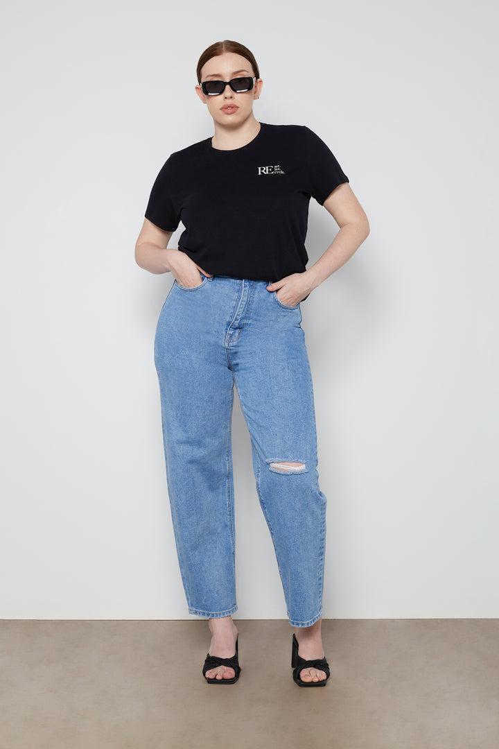 RE TEE in Black — alternate angle
