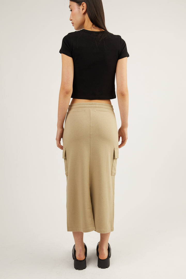 CROPPED T-SHIRT in Black Beauty — alternate angle