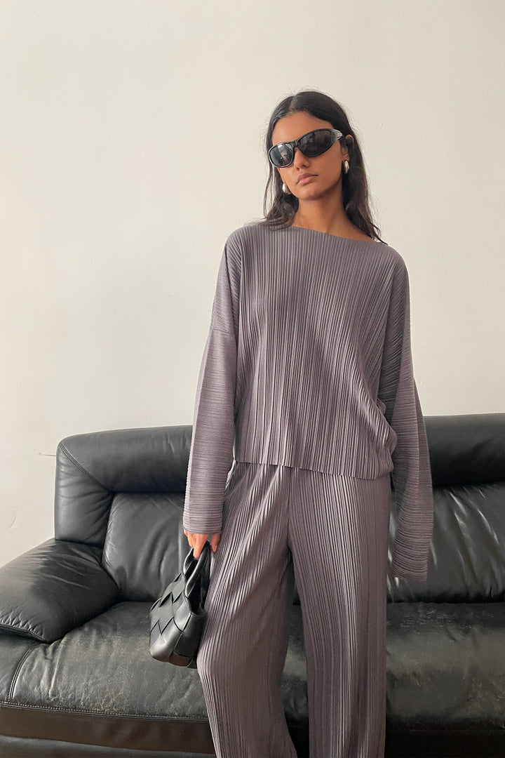 PLEATED FLOWY TOP in Granite Grey — alternate angle
