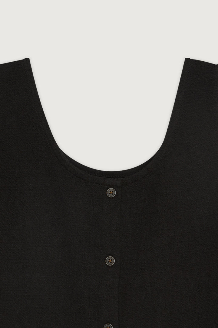 CROPPED TEXTURED TANK in Black — alternate angle