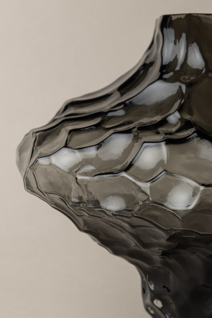 TERRA VASE in Smoke — alternate angle