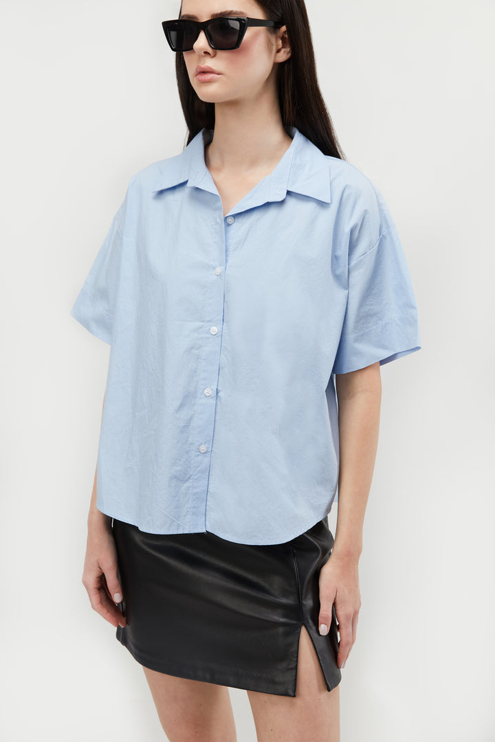 CROPPED SHORT SLEEVE BUTTON UP in Misty Blue — alternate angle