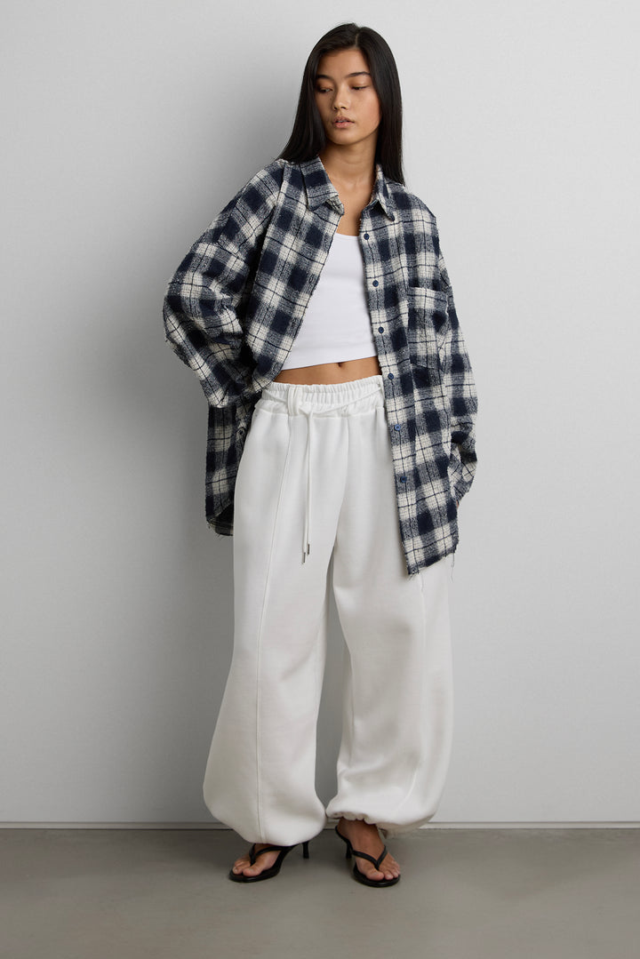 PLAID DISTRESSED VINTAGE SHIRT in NAVY BLUE PLAID — alternate angle