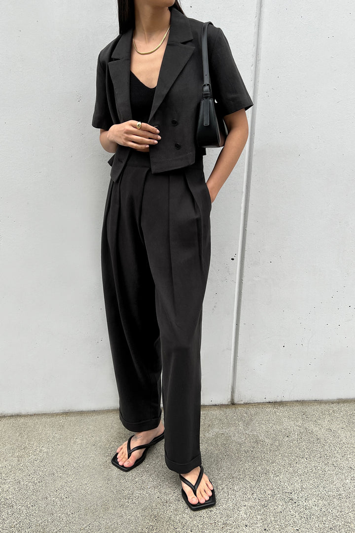 COTTON LINEN WOVEN TOP in Black — alternate angle