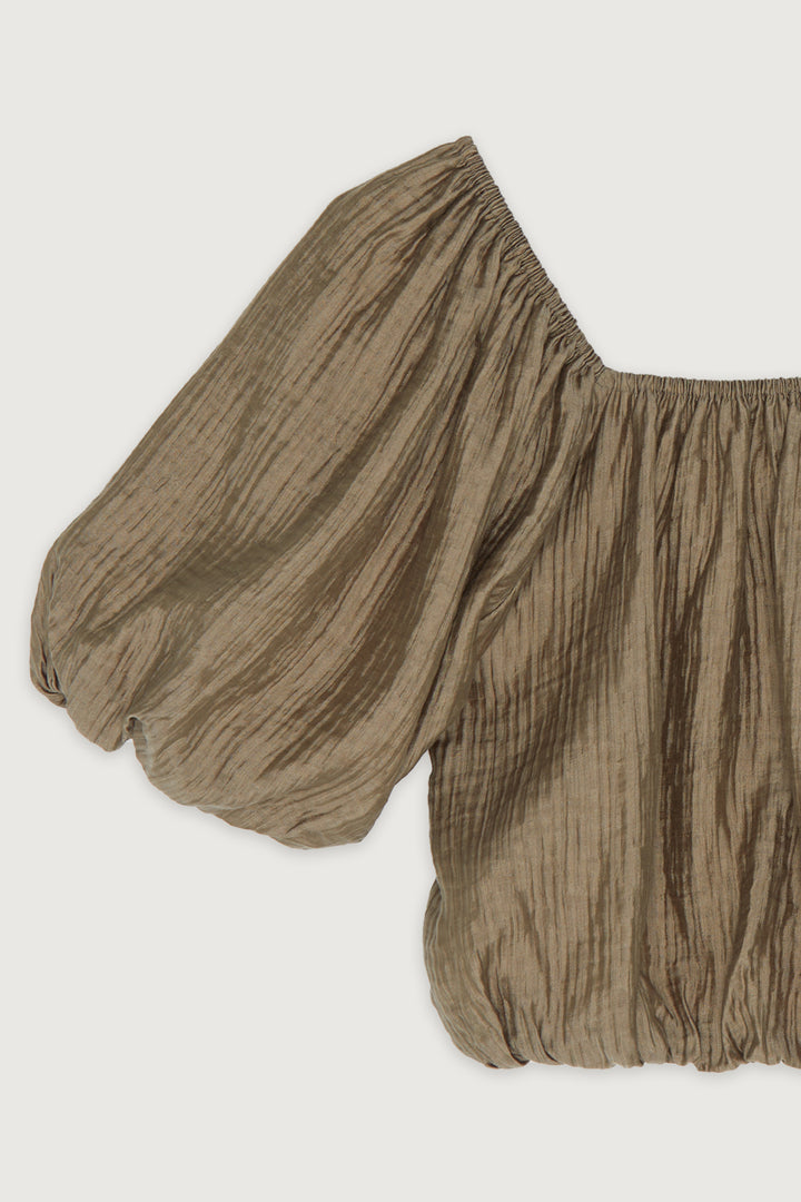 TEXTURED PUFF SLEEVE TOP in LEAD GRAY — alternate angle