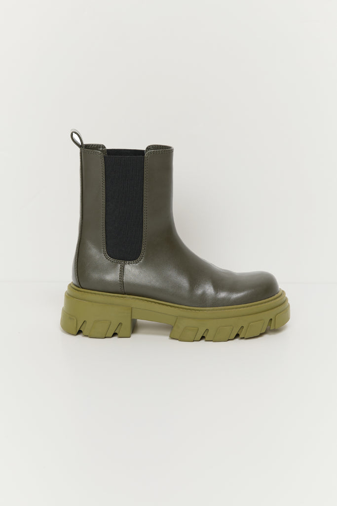 Chunky Sole Chelsea Boot | OAK + FORT – OAK + FORT USA