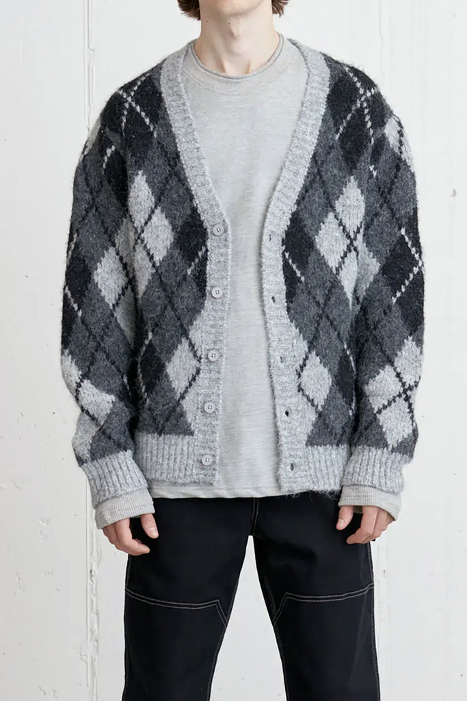 Cardigan-10835_Grey_20Argyle-
