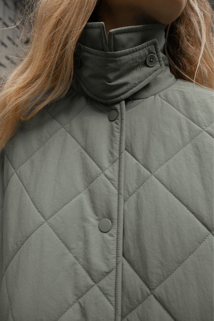 QUILTED PUFFER MIDI SHACKET