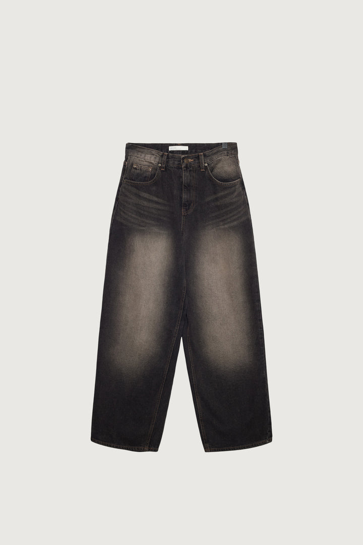 MID-RISE CURVED LEG VINTAGE WASH JEAN in Vintage Wash — alternate angle