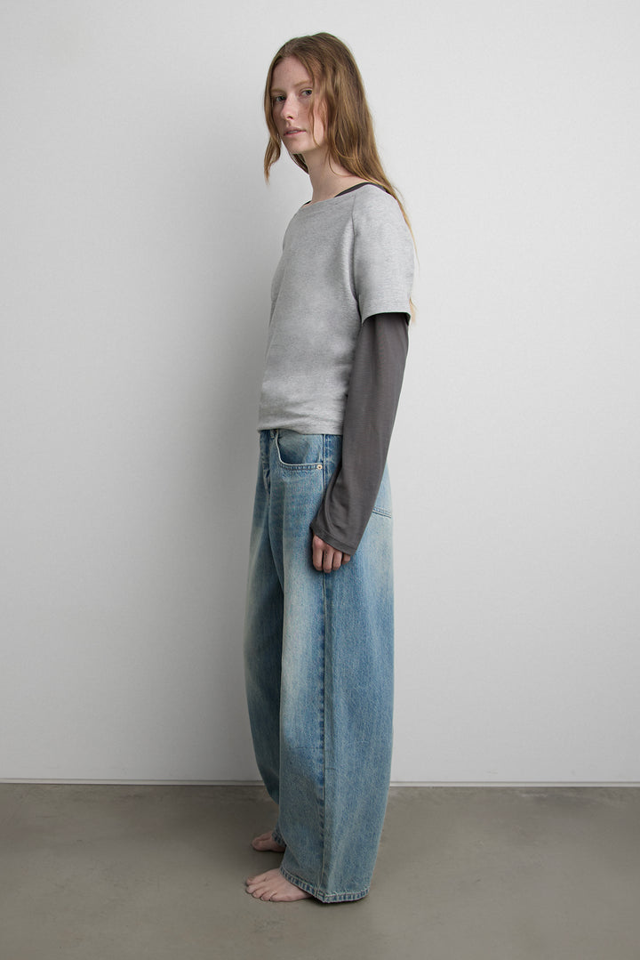MID-RISE BAGGY JEAN in Medium Vintage Wash — alternate angle