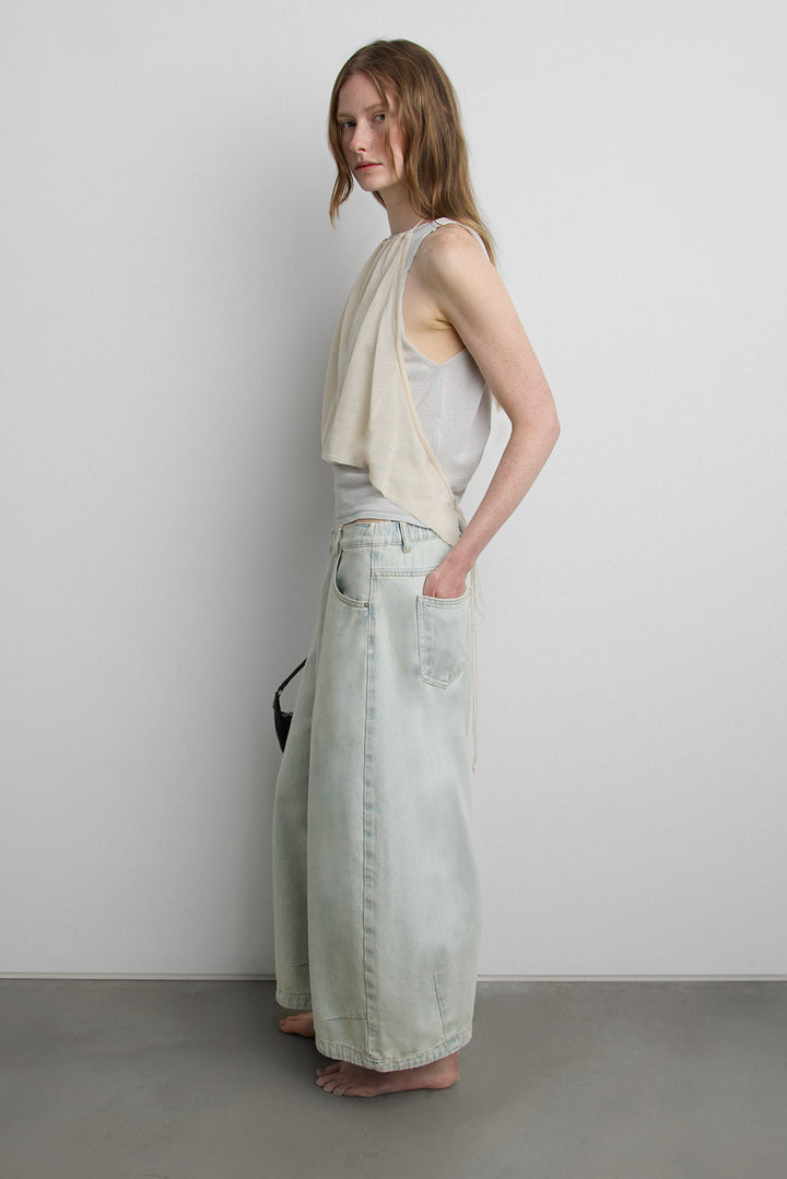 BARREL FIT LIGHT WASH JEAN in Light Wash — alternate angle