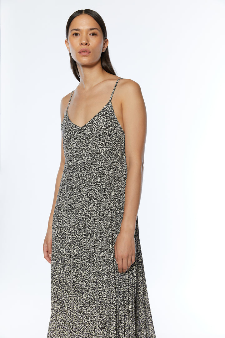 PRINTED MIDI DRESS WITH PLEATS in Black — alternate angle