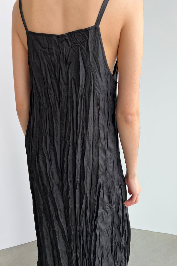 CRINKLED MIDI DRESS in Black — alternate angle
