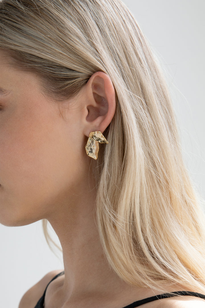 OVERSIZED PETAL EARRING in Gold — alternate angle