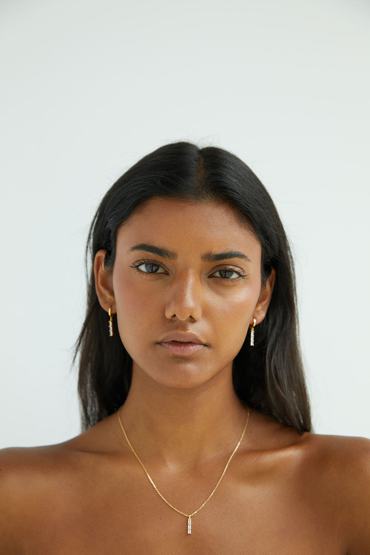 HOOP EARRING WITH STONED BAR PENDANT in Gold — alternate angle