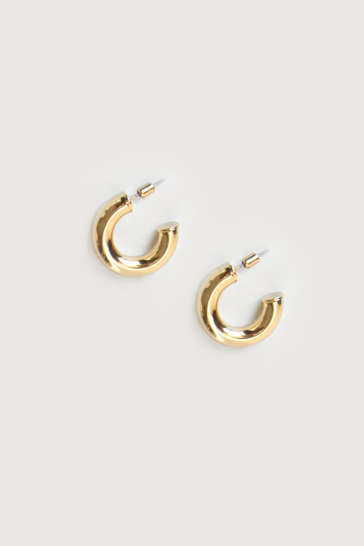 SMALL HOOP EARRING