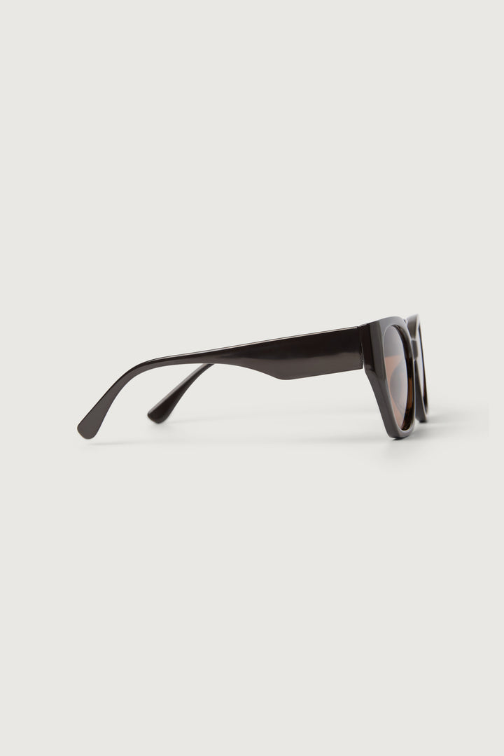 LARGE CAT EYE SUNGLASSES in Coffee Brown — alternate angle