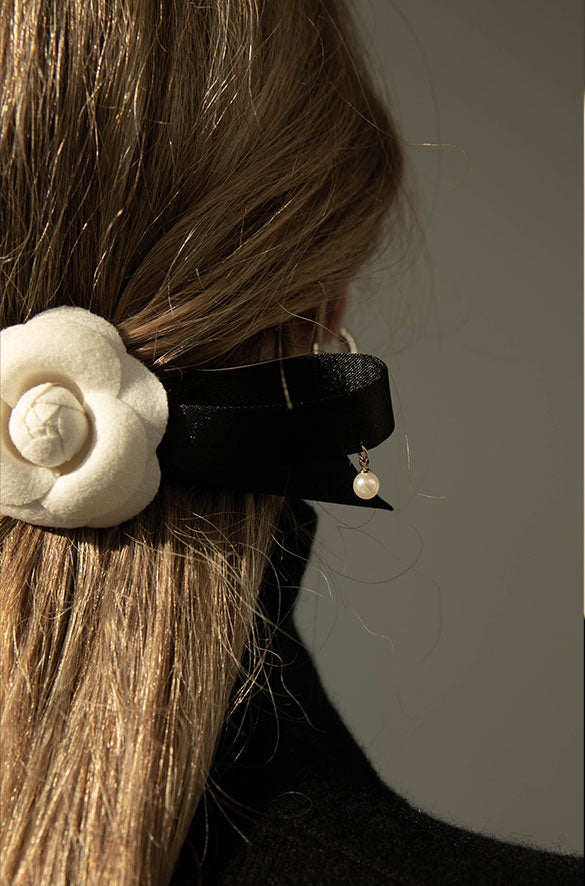 BOW HAIR CLIP WITH FLOWER