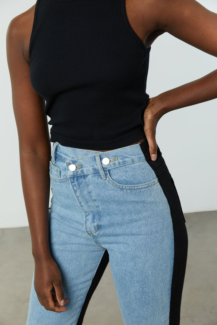 CROSSOVER FRONT JEAN in Light Wash — alternate angle