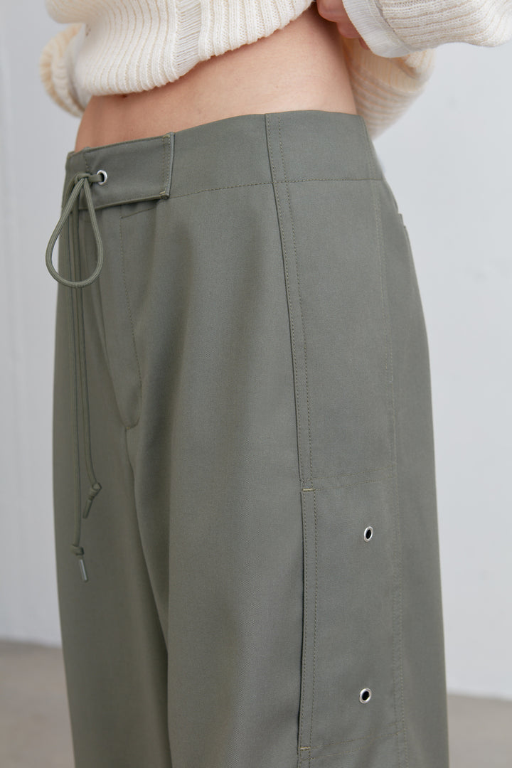 WIDE LEG PARACHUTE PANT