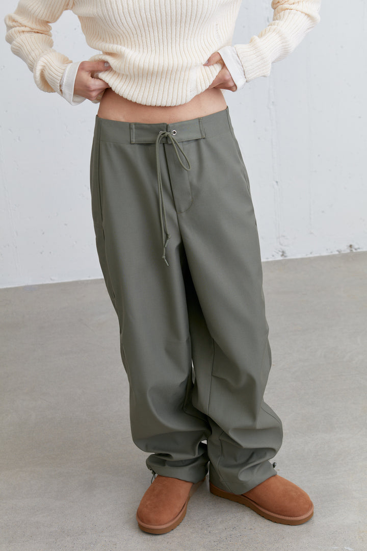 WIDE LEG PARACHUTE PANT