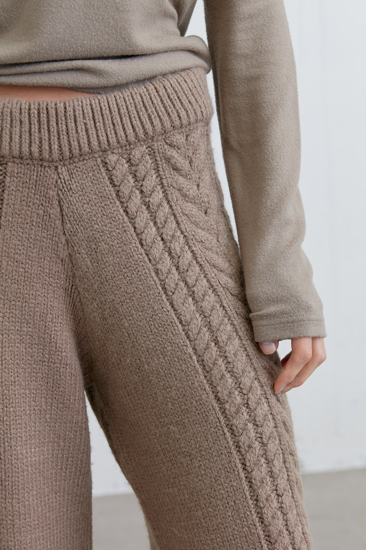 CABLE KNIT PANT