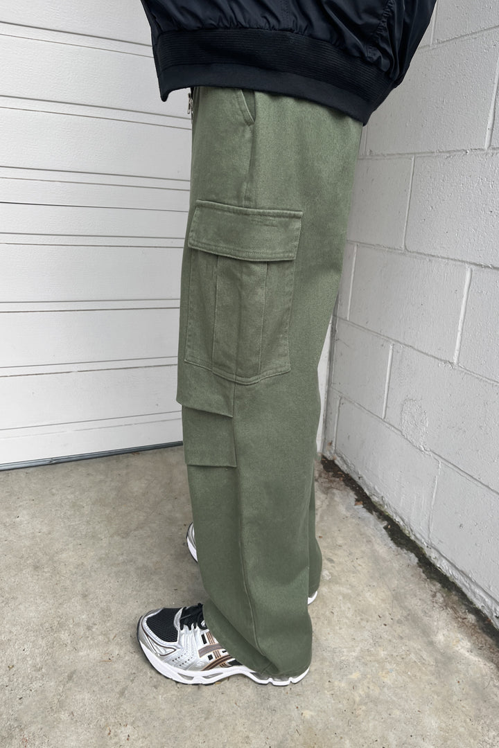CARGO POCKET PANT in Ripe Olive — alternate angle