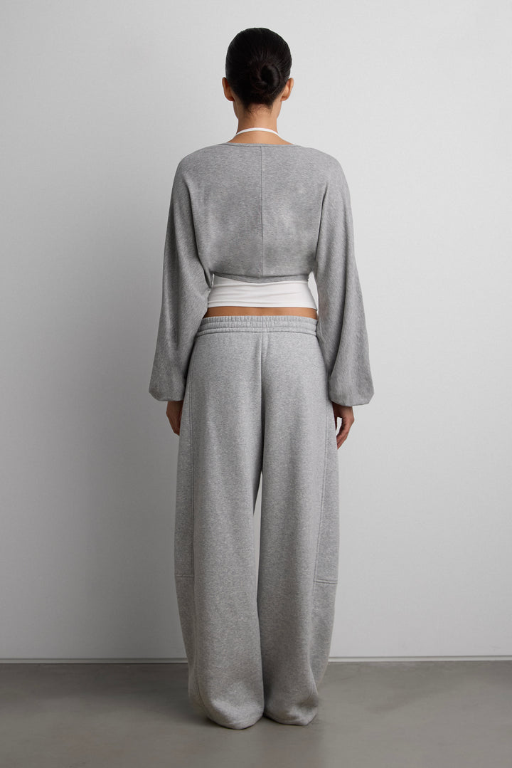 FLEECE STUDIO BARREL LEG SWEATPANT in Medium Heather Grey — alternate angle