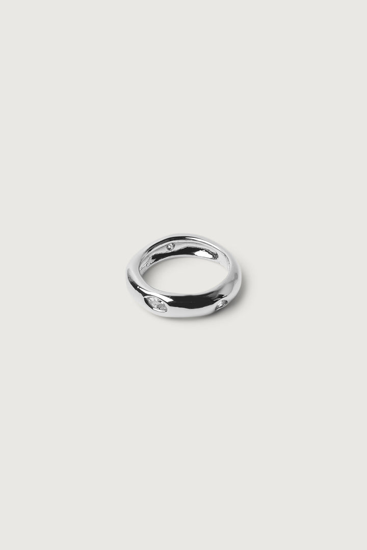 ORGANIC SHAPED RING WITH ZIRCONIA in Silver — alternate angle