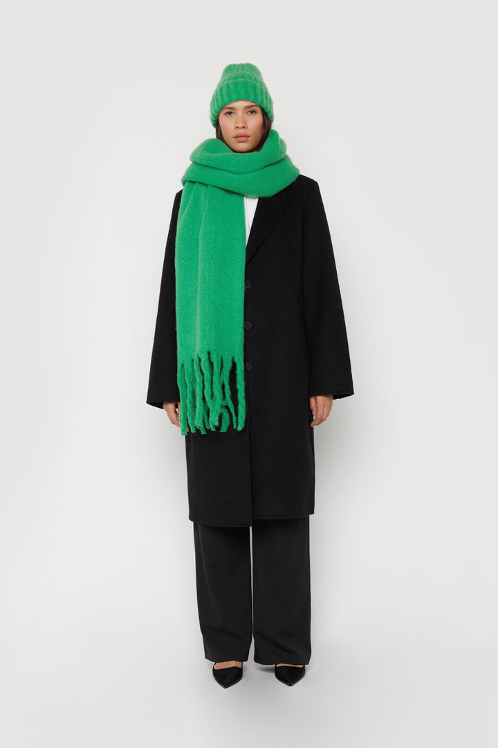 CHUNKY SCARF in Lucky Green — alternate angle