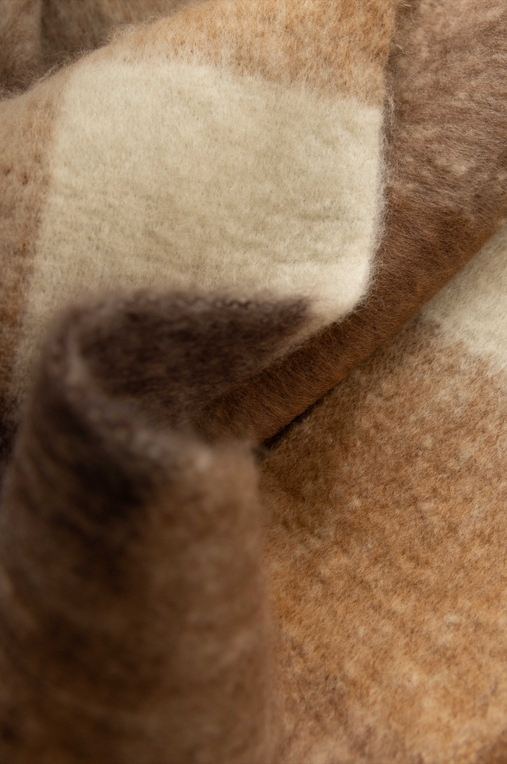 PATTERNED SCARF WITH TASSELS