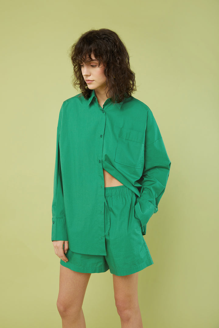 POPLIN SHORT in Lucky Green — alternate angle