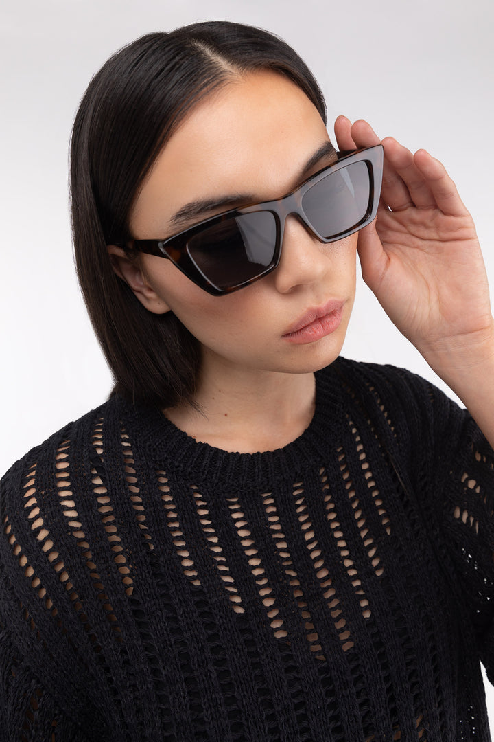 POINTED EDGE SUNGLASSES