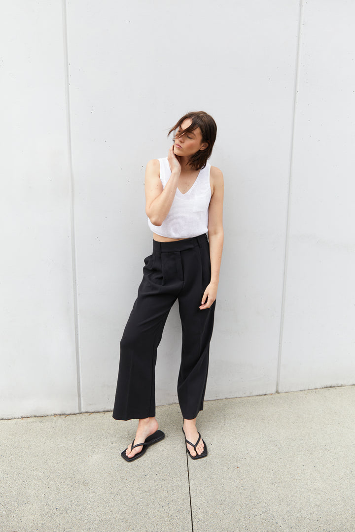 LOOSE KNIT CROPPED TANK in White — alternate angle
