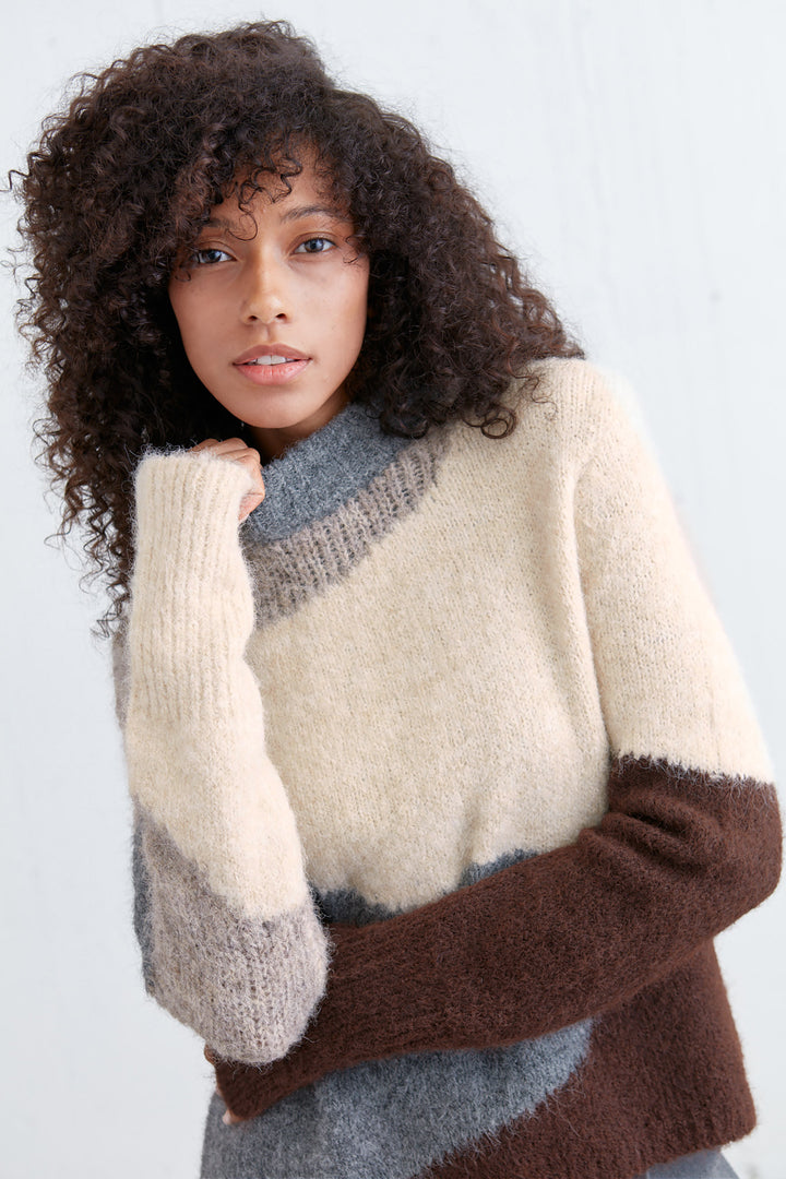 INTARSIA KNIT SWEATER in COFFEE BEAN INTARSIA — alternate angle
