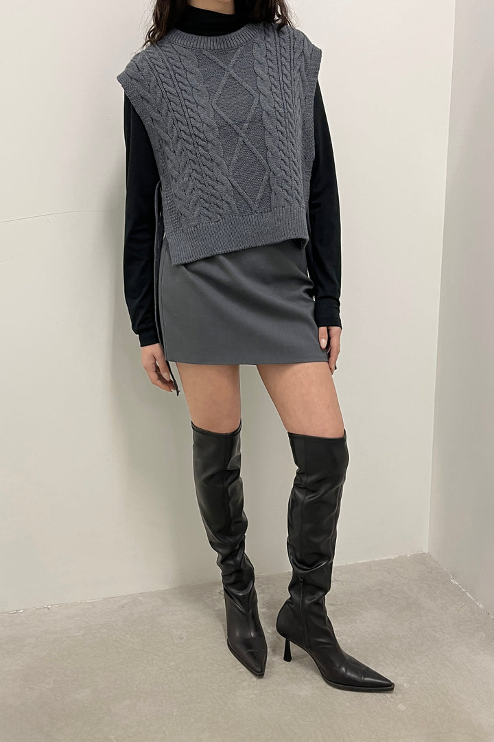 CABLE KNIT SWEATER VEST in Charcoal — alternate angle