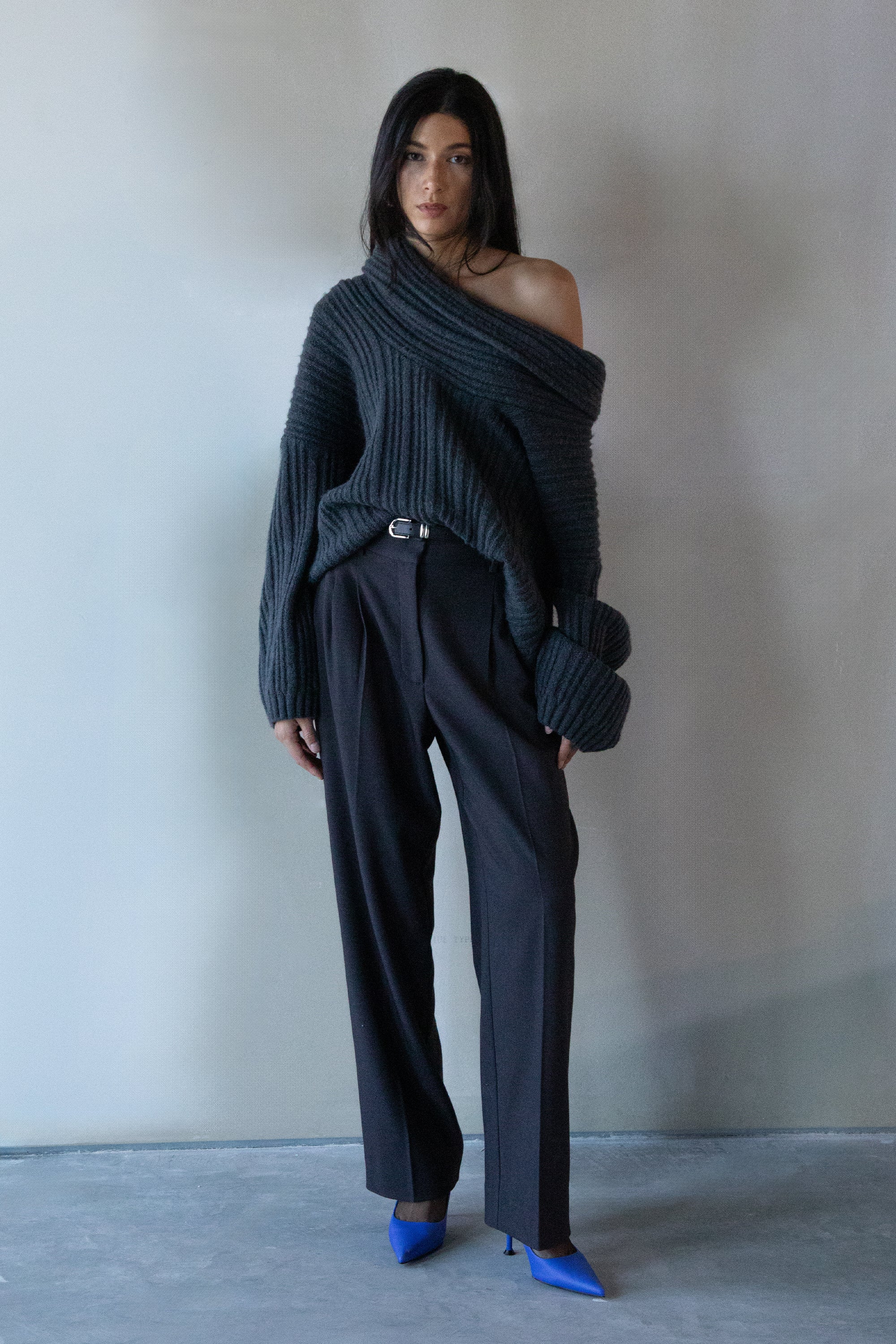 Oak and Fort OVERSIZED SLOUCHY OFF THE SHOULDER SWEATER