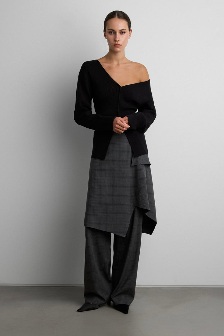 V-NECK BUTTON FRONT SWEATER WITH WAIST TIE in Black — alternate angle