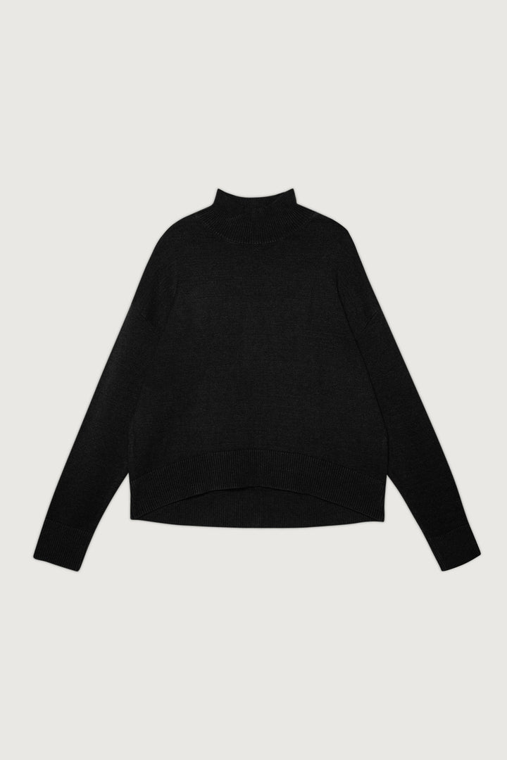 TURTLENECK SWEATER