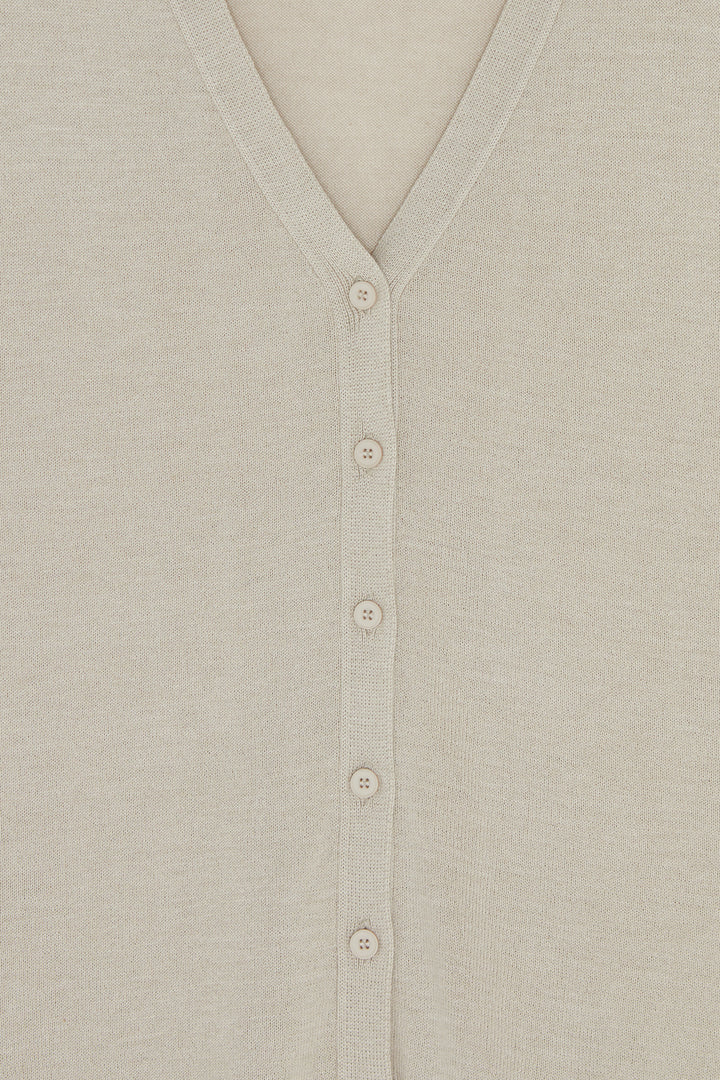 RELAXED FIT VEST in Pure Cashmere — alternate angle