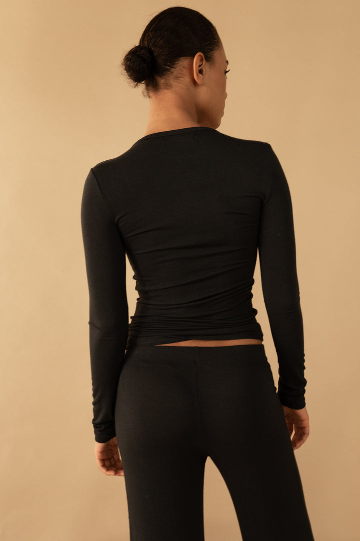 CREWNECK LONG SLEEVE TOP in Black — alternate angle