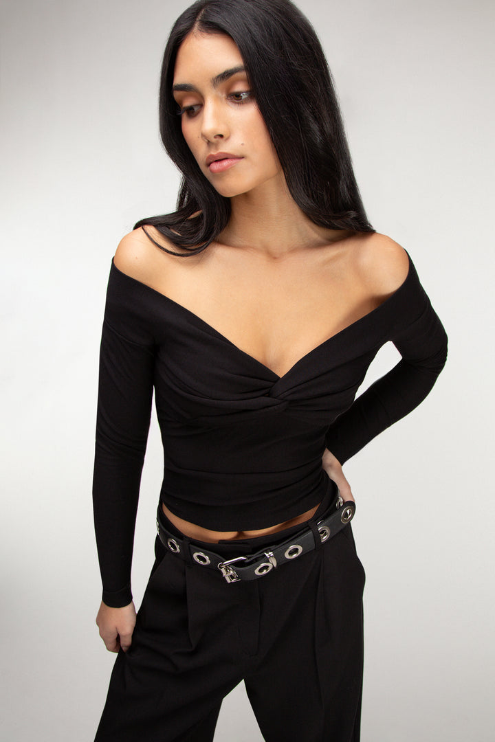 CROPPED OFF THE SHOULDER TWIST FRONT TOP