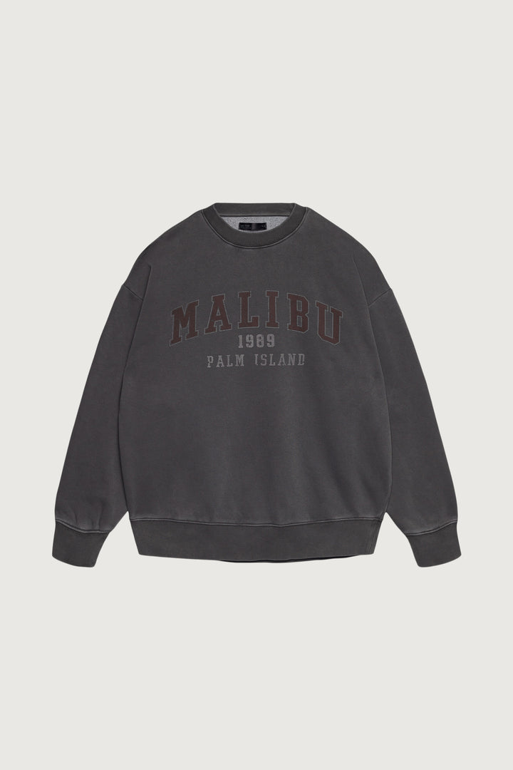 FLEECE STUDIO GRAPHIC SWEATSHIRT