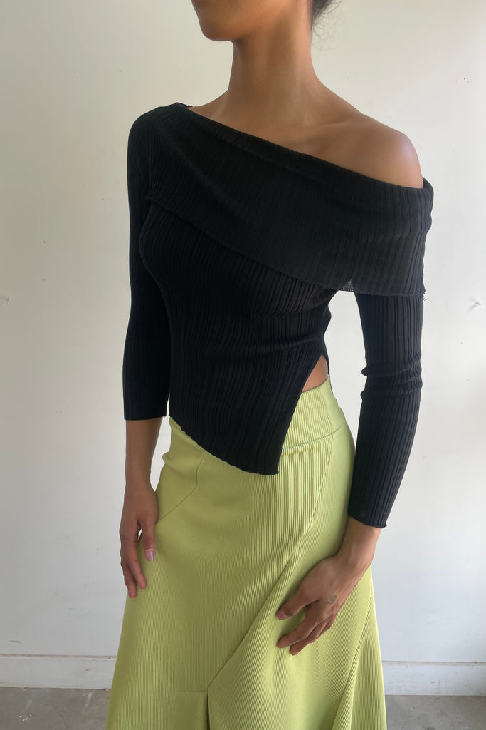 ラドロー 25AW Off-the-shoulder knitted top Buy Hollister Cream Twist Foldover Off The Shoulder Knitted Jumper