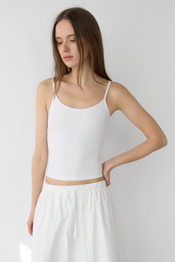 新品・未使用【OMMO】タンクトップ ASYMME TUCK KT TOP 白 新品・未使用【OMMO】タンクトップ ASYMME TUCK KT TOP 白 【公式通販】