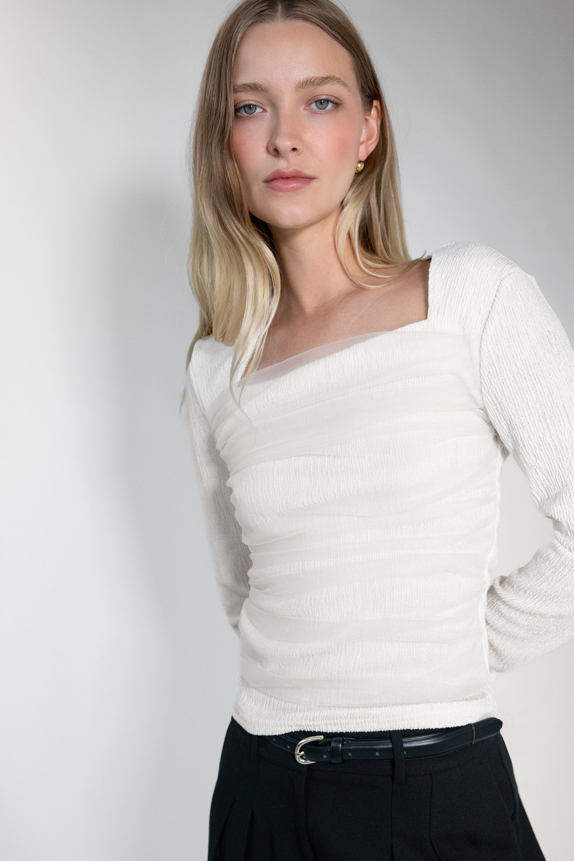 kyoutok_SOLID SLEEVE SHEER L/S TOPS Kintarkee Mesh Top Long Sleeve Sheer Tops for Women Mock Neck Lace